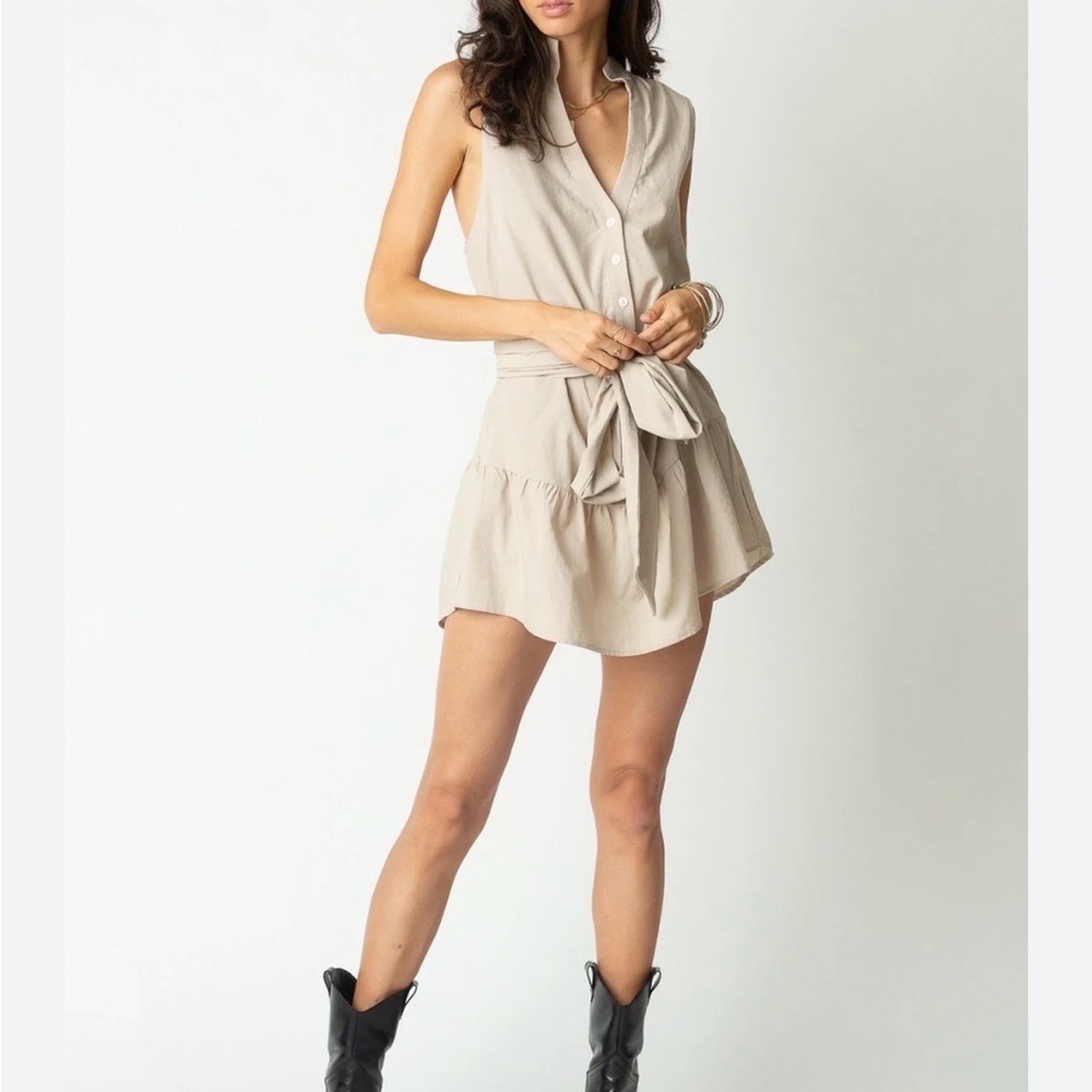 Stillwater La Beige Sleeveless Button Down Tie Ruffle Mini Dress Small